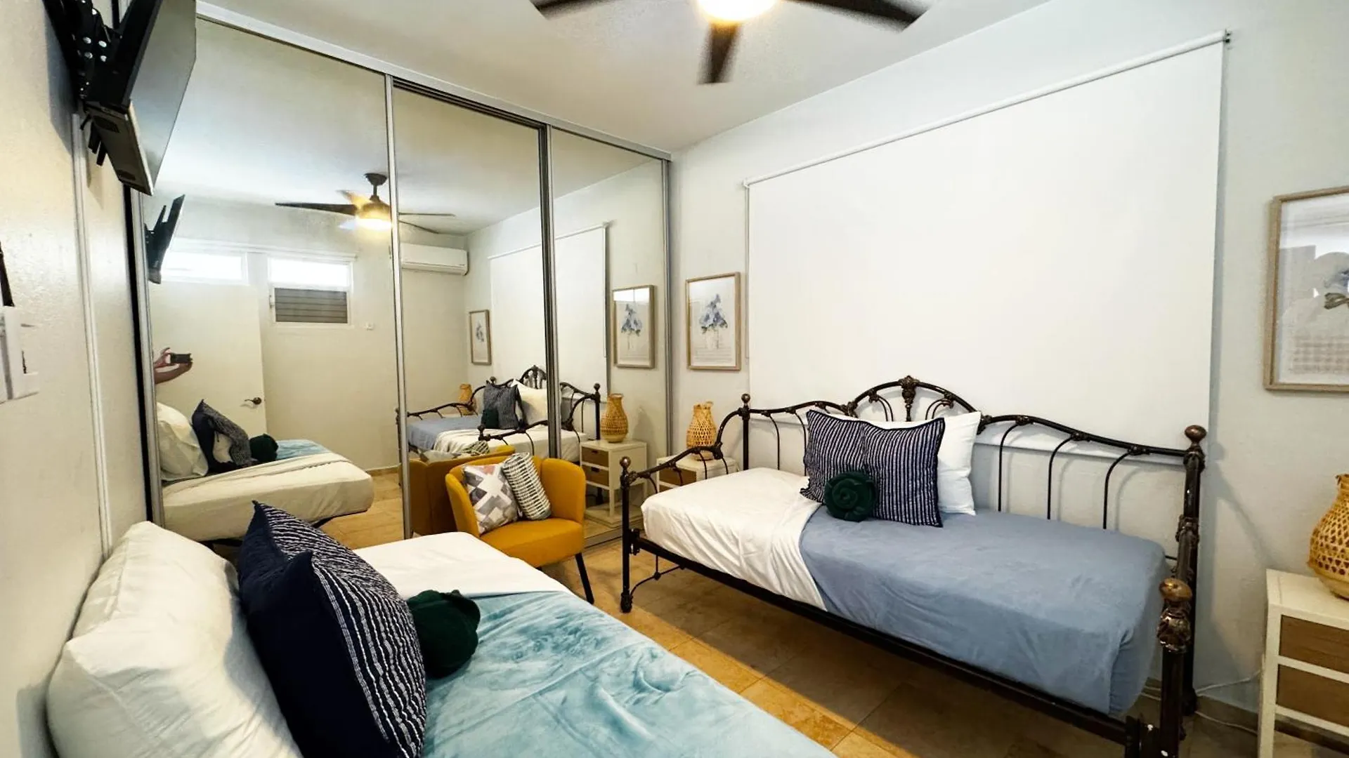 Condado 4 Bed 3 Bath Sleeps 8 Jacuzzi & Free Parking Villa San Juan
