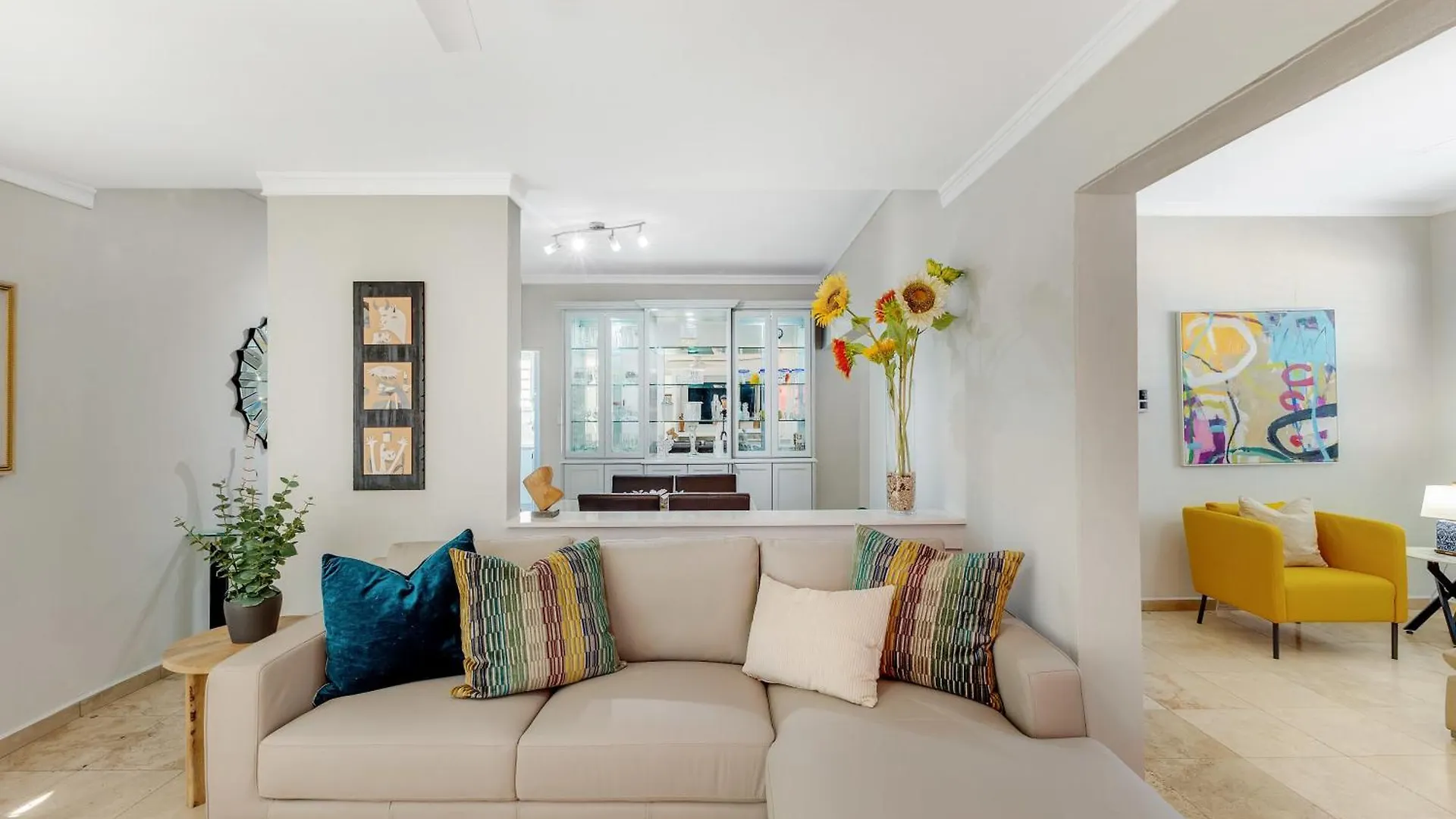 Condado 4 Bed 3 Bath Sleeps 8 Jacuzzi & Free Parking Villa San Juan