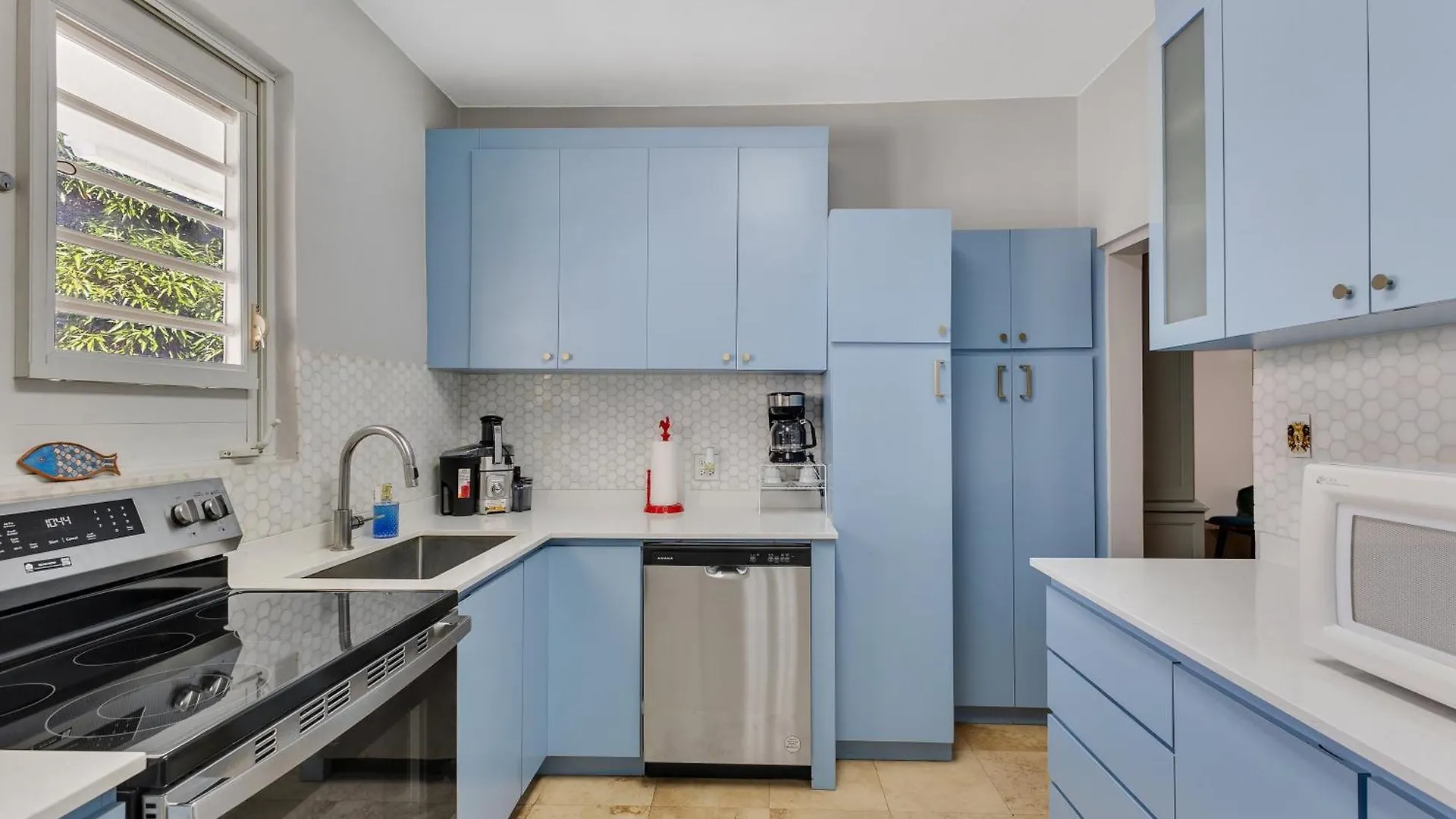 Condado 4 Bed 3 Bath Sleeps 8 Jacuzzi & Free Parking Villa San Juan