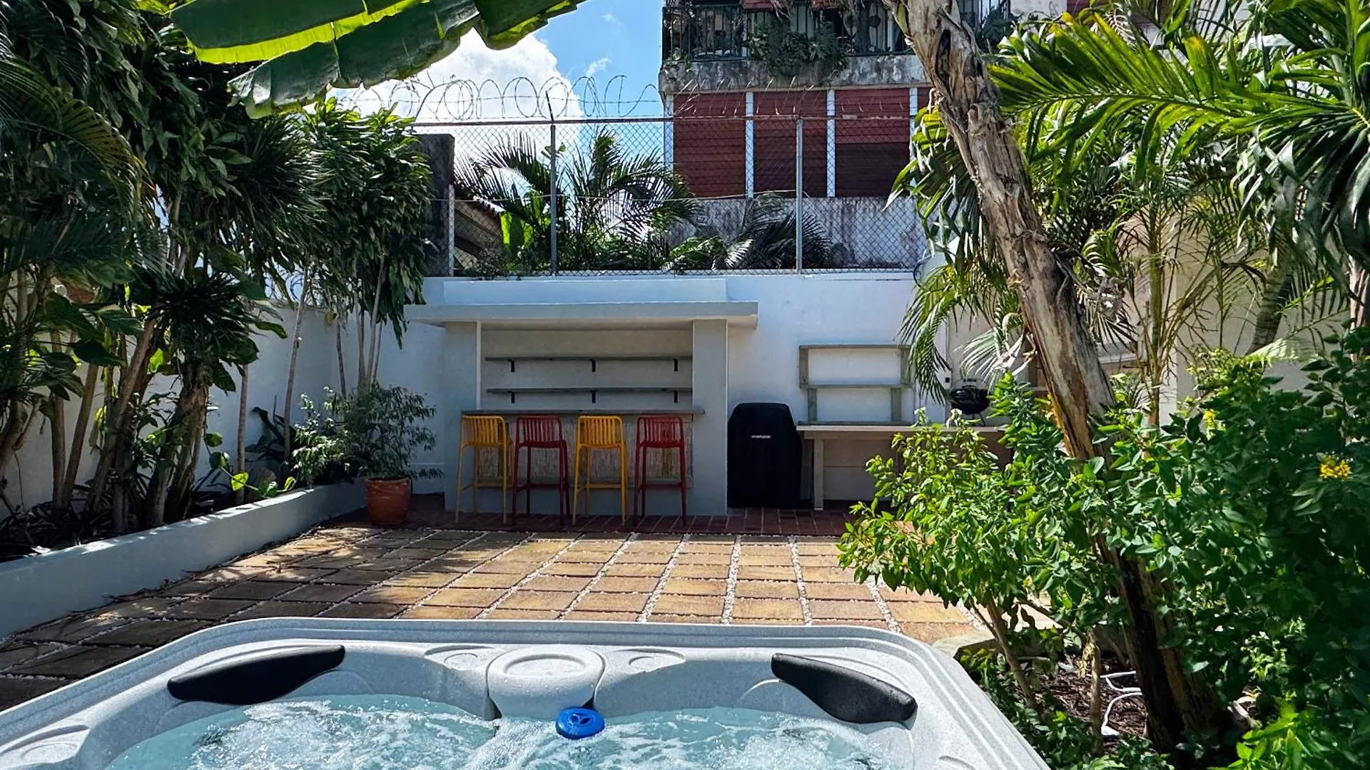 Condado 4 Bed 3 Bath Sleeps 8 Jacuzzi & Free Parking Villa San Juan 0*,  Puerto Rico