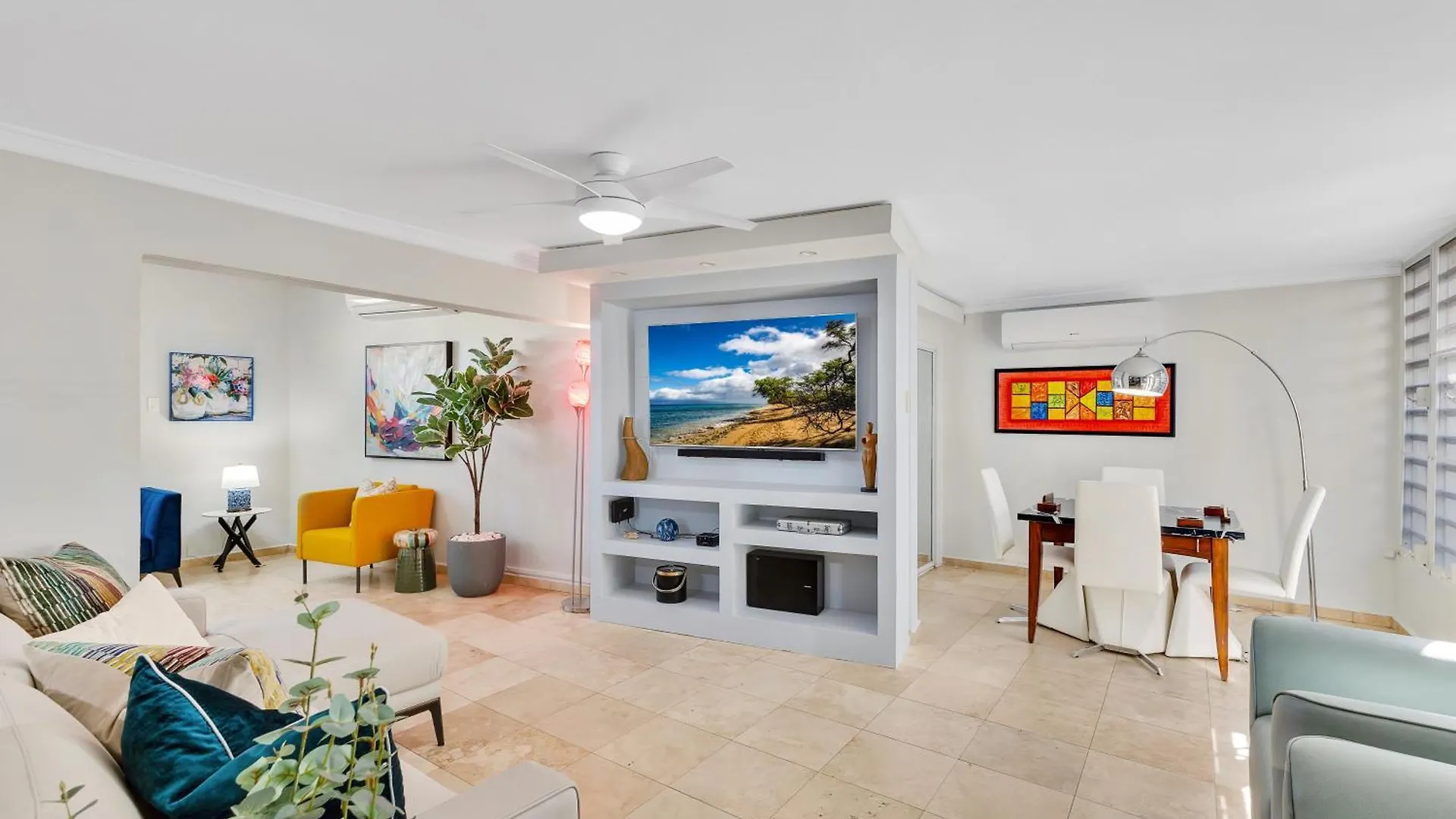 Condado 4 Bed 3 Bath Sleeps 8 Jacuzzi & Free Parking Villa San Juan