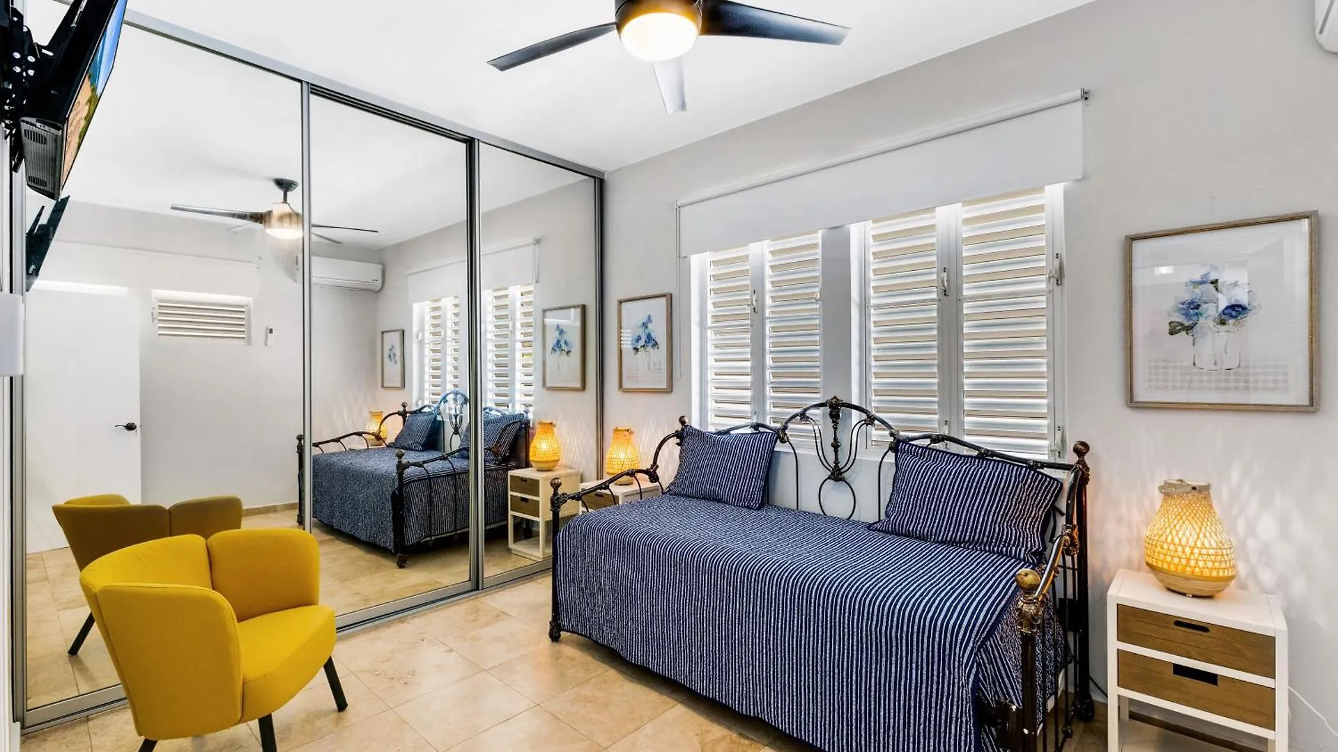 Condado 4 Bed 3 Bath Sleeps 8 Jacuzzi & Free Parking Villa San Juan