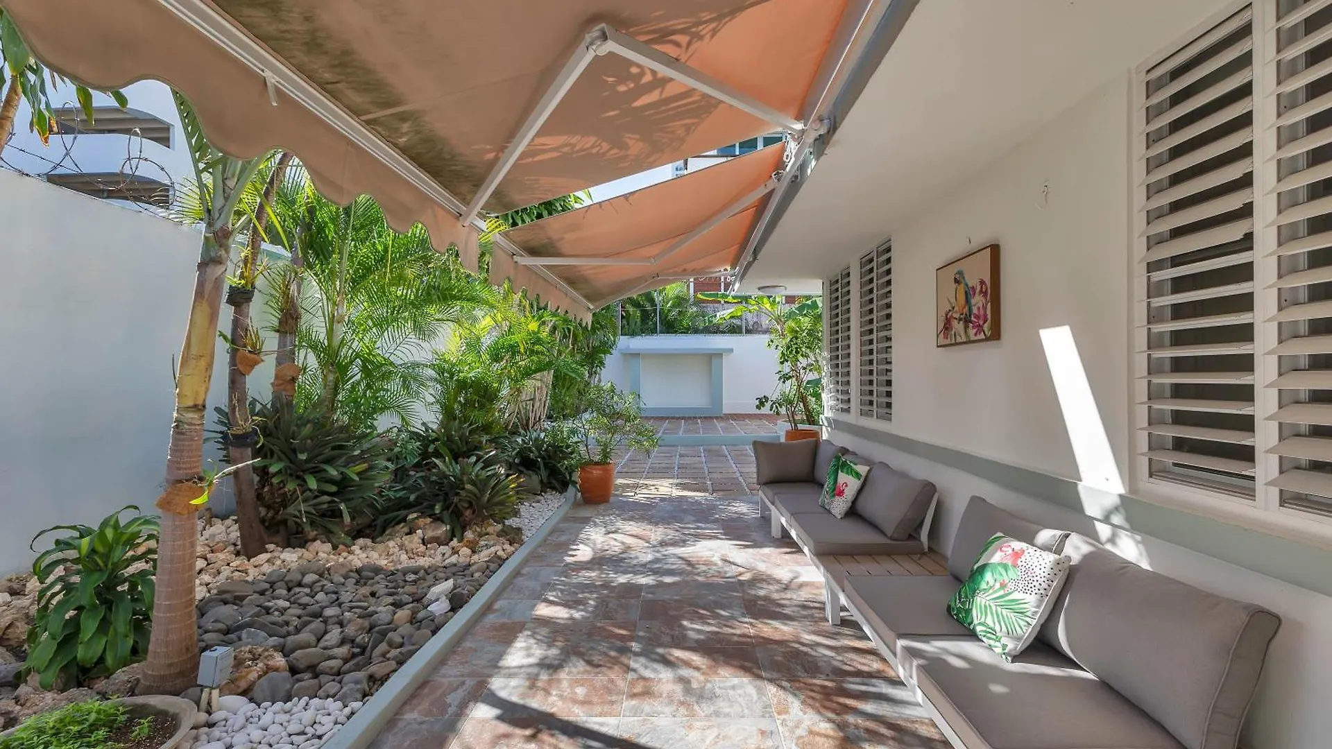 Condado 4 Bed 3 Bath Sleeps 8 Jacuzzi & Free Parking Villa San Juan